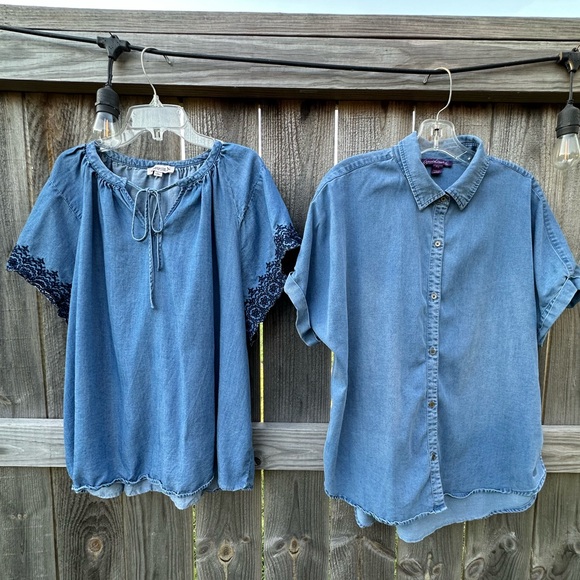 Gloria Vanderbilt Tops - Blue womens Blouse and Shirt Set.